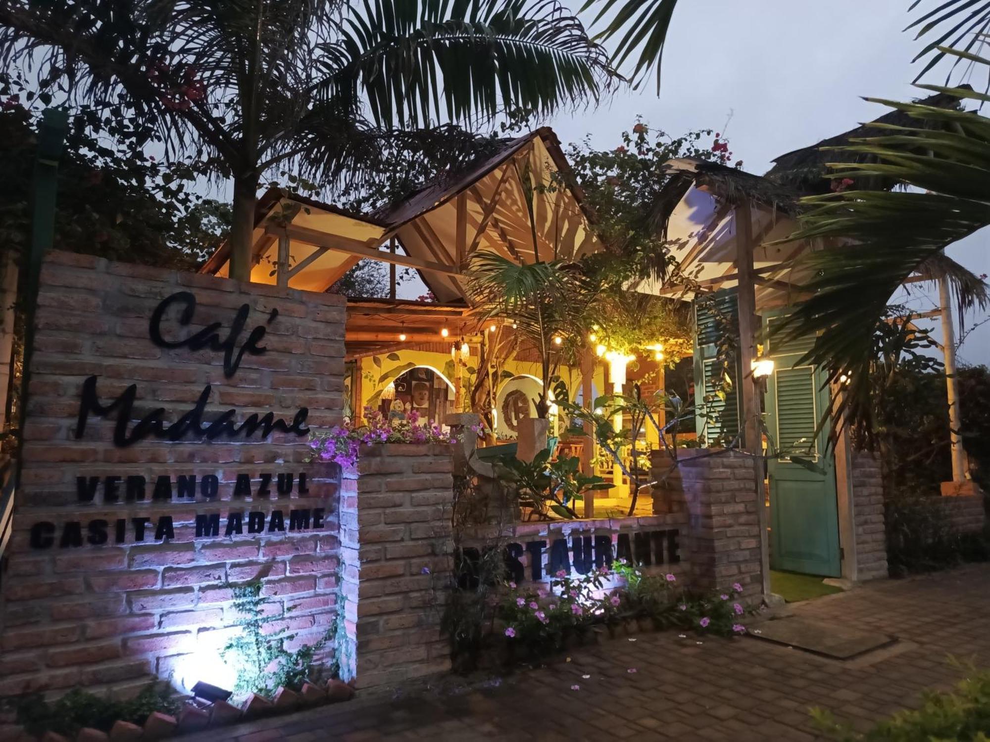 Cafe Madame Hotel Puerto López Kültér fotó